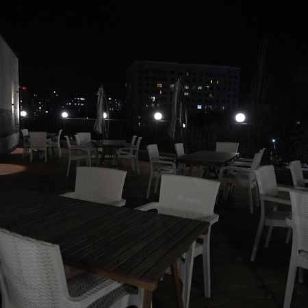 Gastello Hotel Бишкек Экстерьер фото