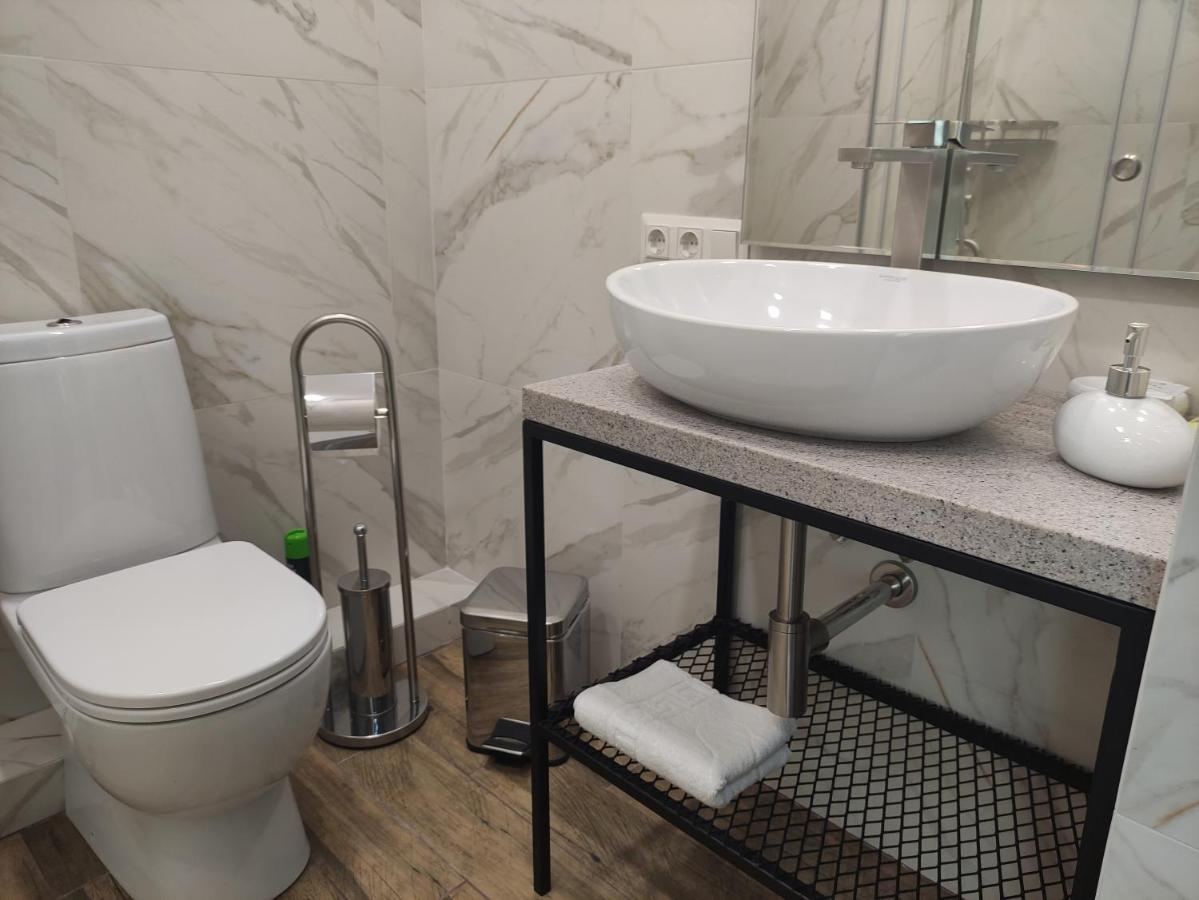 Gastello Hotel Бишкек Экстерьер фото