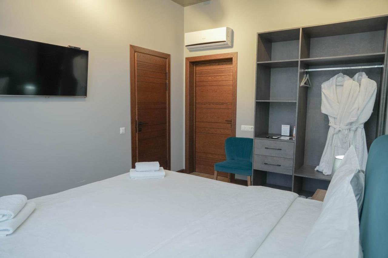 Gastello Hotel Бишкек Экстерьер фото