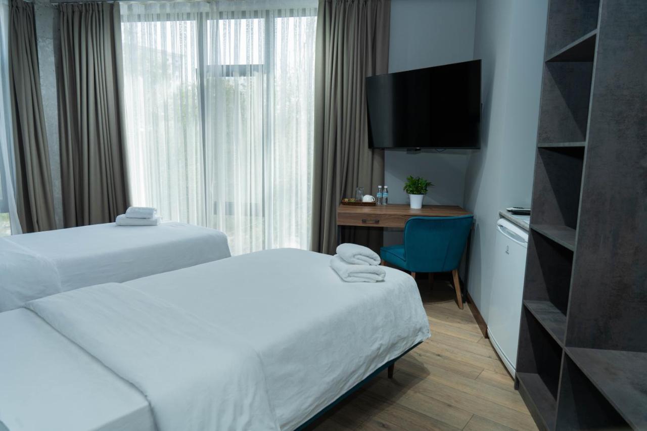 Gastello Hotel Бишкек Экстерьер фото
